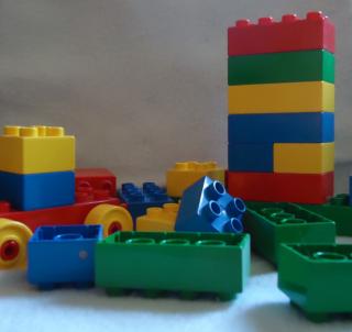 Como, migliaia di mattoncini LEGO a disposizione dei bambini: un sabato tutto da costruire!