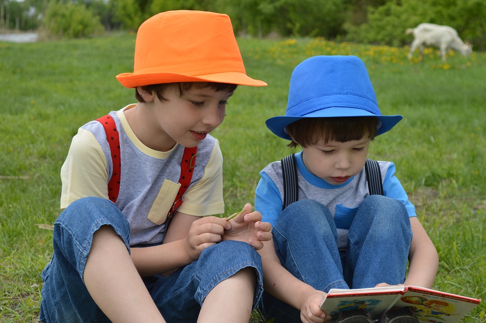 PESCARENICO, PRESENTAZIONE DEL LIBRO C + L: ADATTO A GRANDI E BAMBINI