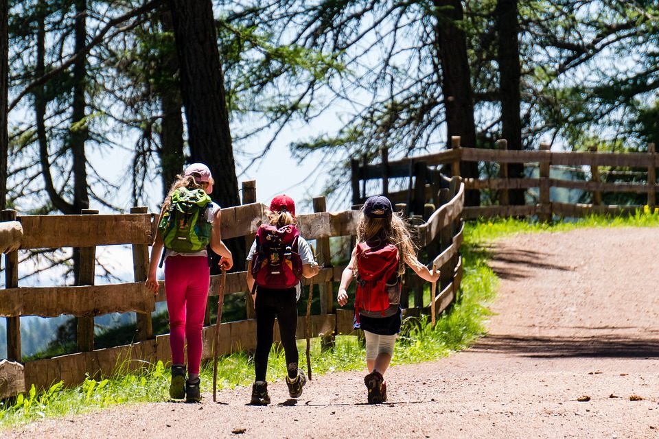 RIPRENDONO I CENTRI ESTIVI AL PARCO MONTE BARRO: DIVERTIMENTO ASSICURATO